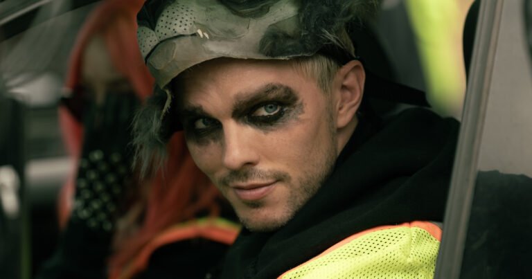 Social media bank robbery film: nicholas hoult stars Social media bank robbery film: nicholas hoult stars
