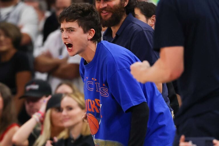Stars celebrate knicks victory in thrilling NBA finale Stars celebrate knicks victory in thrilling NBA finale