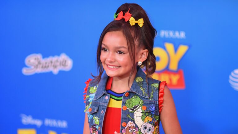 scarlett spears joins toy story 5 for new adventure