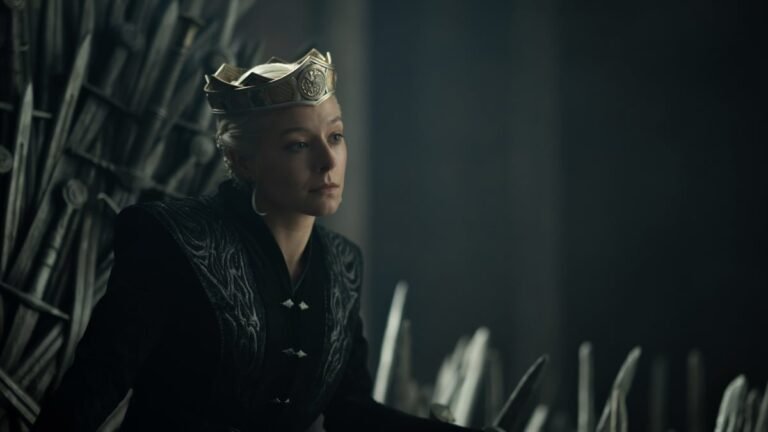 House of the dragon iron throne cuts rhaenyra draws blood