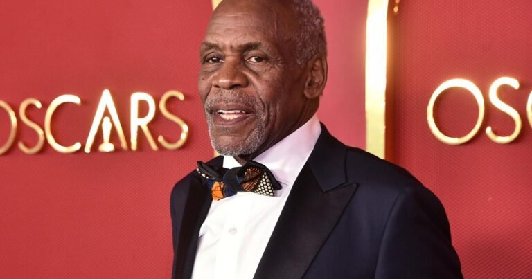 Danny Glover Alzheimer’s announcement stirs awareness