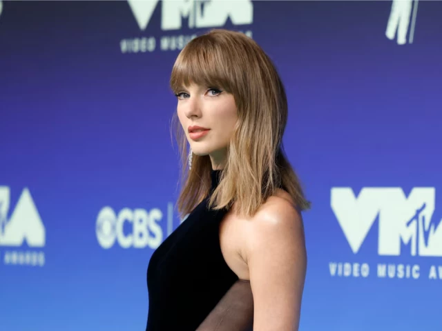 Taylor swift kids choice nominations top 2026 list with six nods